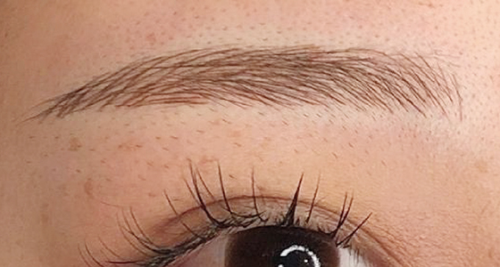 平行眉の説明画像